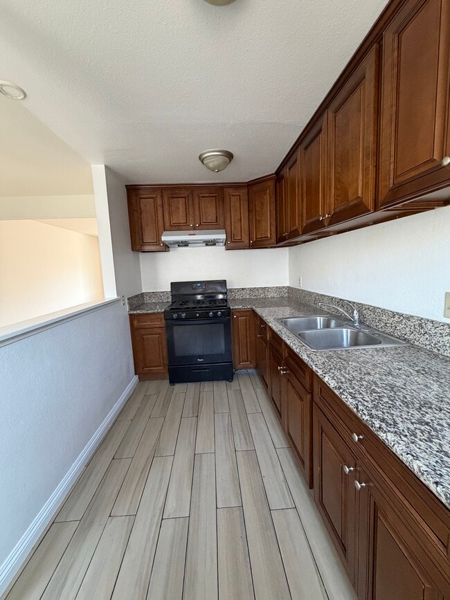 Photo - 159 N Vecino Dr Unit 159