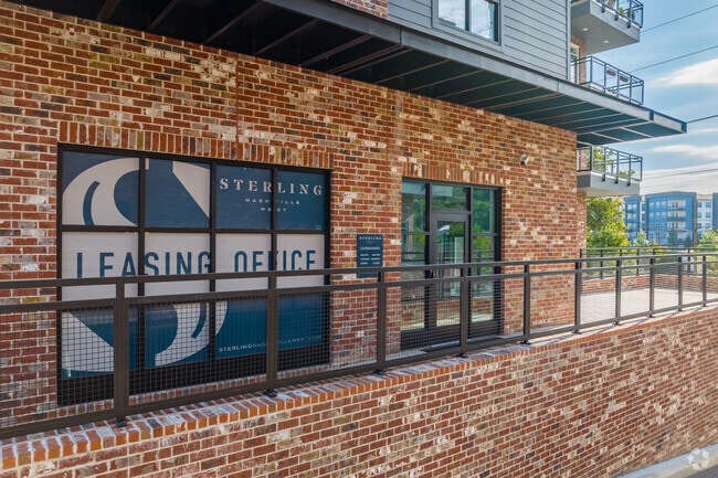 Entrada - Sterling Nashville West