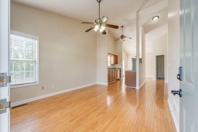 263 Main Street Village Dr