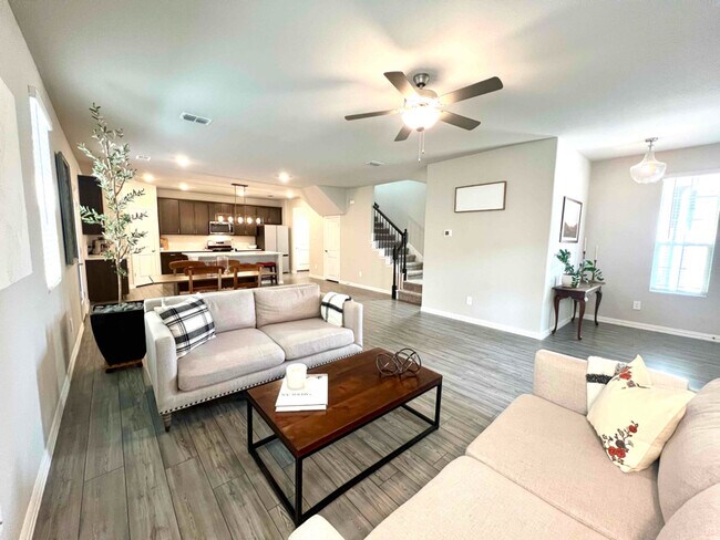 Photo - 2629 Gateway Ave