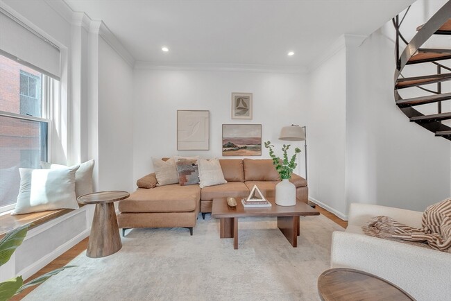 Photo - 17 Cazenove St Unit 404