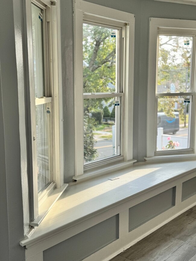 Photo - 49 Buell St Unit 1 floor