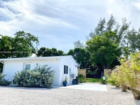 Building Photo - 14036 NW 3rd Ave Unit R