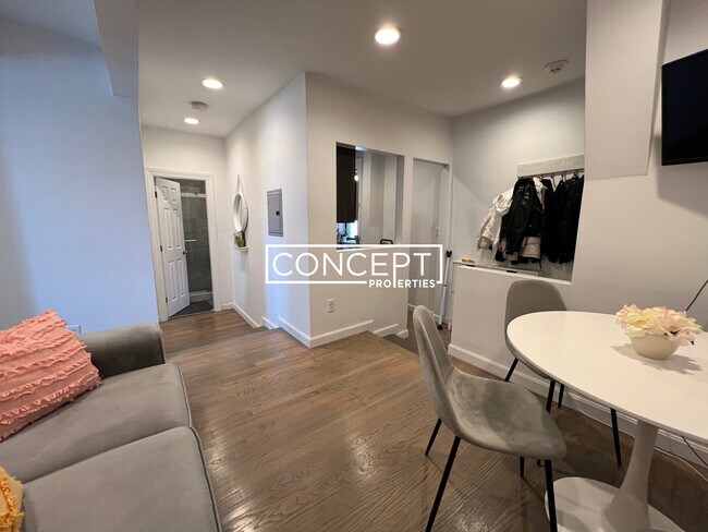 Photo - 19 Peterborough St Unit 16CP