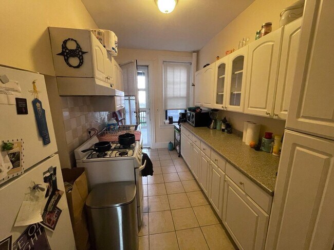 Photo - 57 Brighton Ave Unidad 2