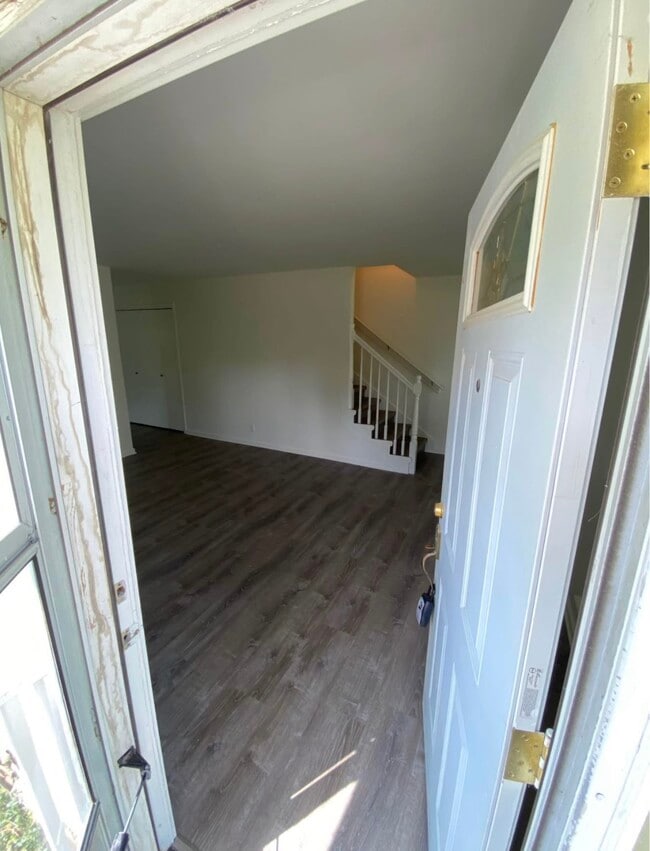 Photo - 4820 Catskill Dr