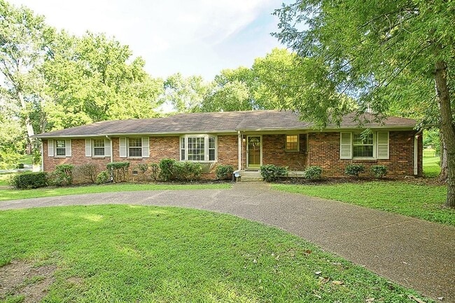 Photo - Beautiful 4-bedroom, 3-bathroom home located in the highly desirable Crieve Hall area!