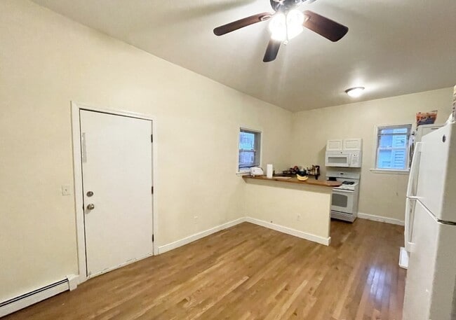 Photo - 29 Spring Garden St Unit 1