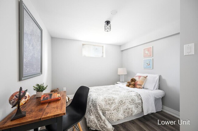Photo - Stylish 2 Bedroom Apartment – All Utilities & Parking Included – $1,999/month Unité 2