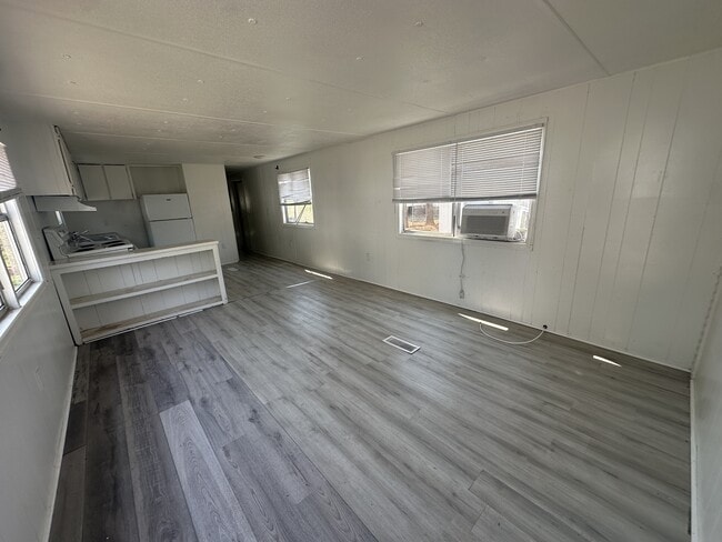 Photo - 7960 Reynolda Rd