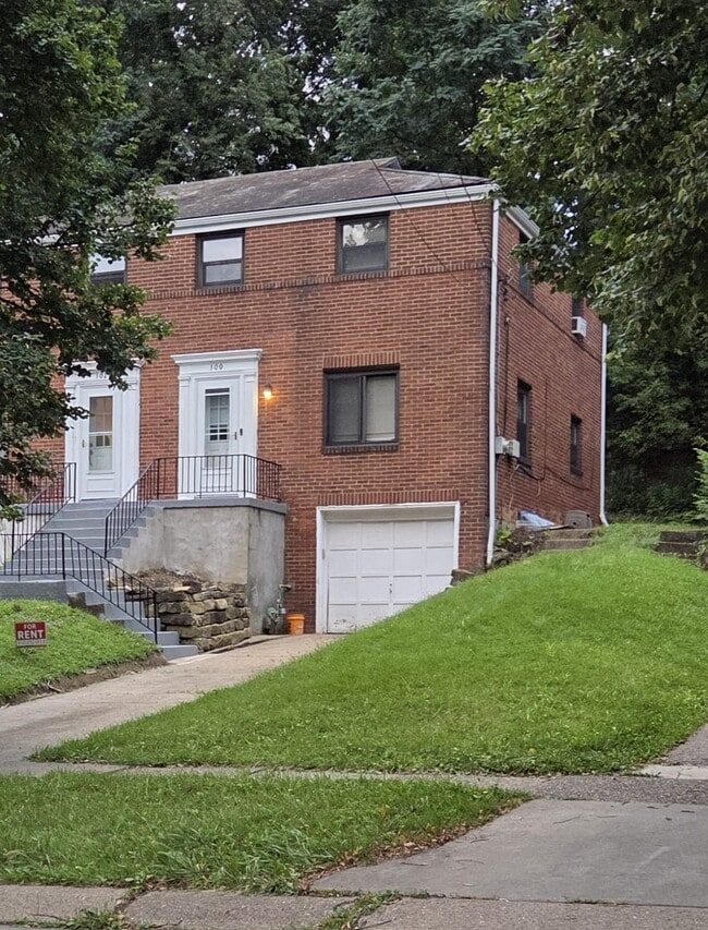 Photo - 100 Mount Lebanon Blvd