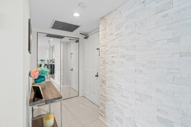 Photo - 5600 N Flagler Dr Unit 2004