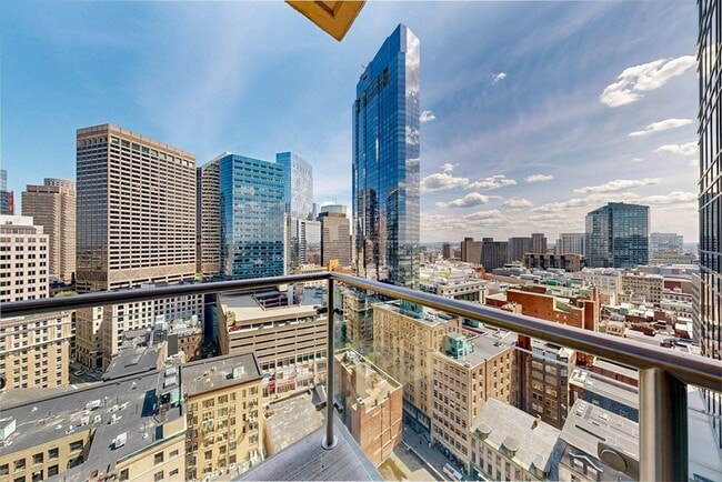 Photo - 45 Province St Unidad U2203 Rental