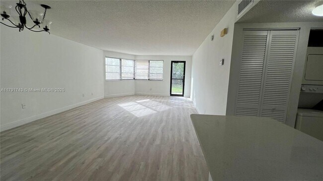 Building Photo - 20860 San Simeon Way Unit 1076-1076 Rental