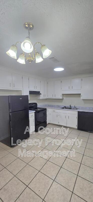 Photo - 1899 Patterson Ct