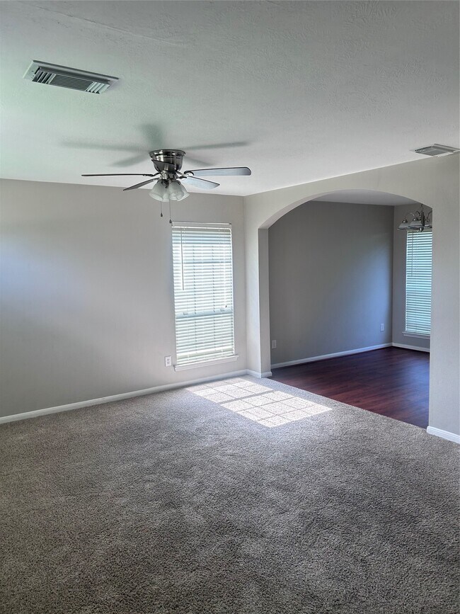 Photo - 1606 Misty Fawn Ln