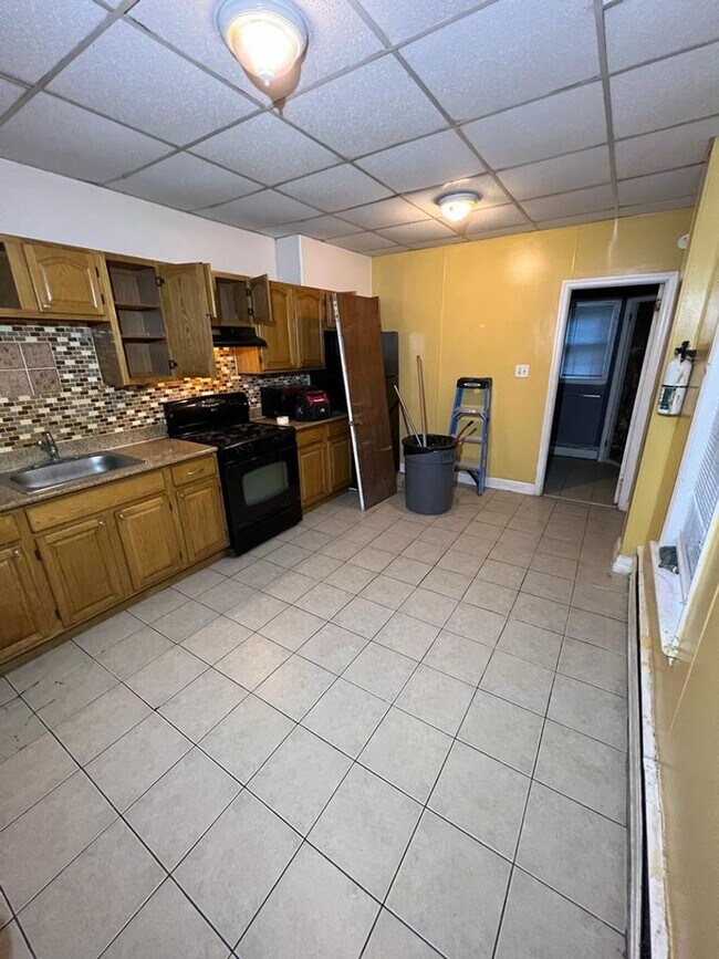 Photo - 1339 Good St Unidad 1