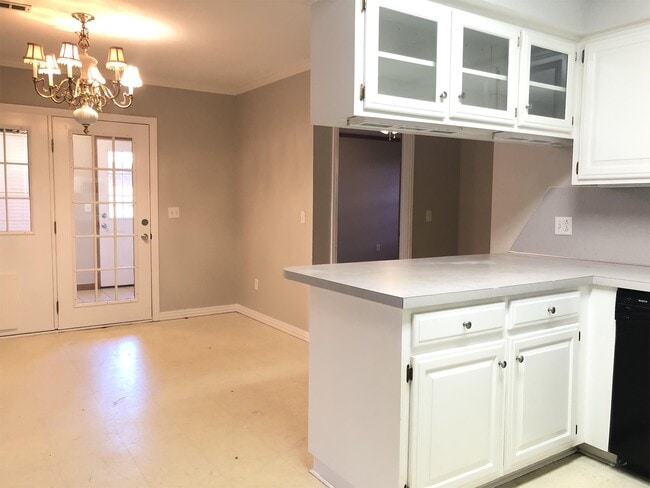 Photo - 111 Fox Run Pl Unit 1