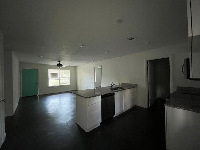 Photo - 7005 Gibson Rd