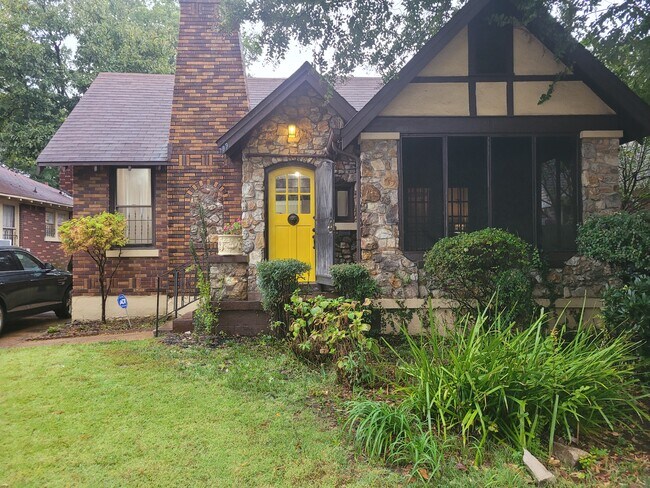 Building Photo - 789 N McLean Blvd