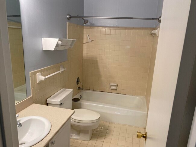 Photo - 5696 Quince Rd