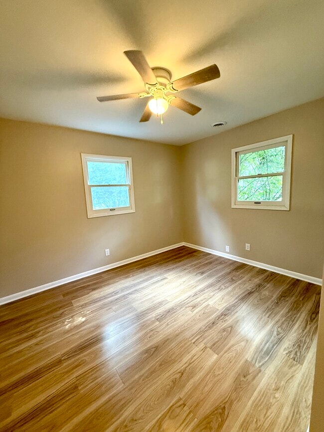 Photo - 916 E Fairlawn Dr