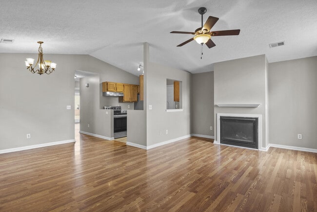 Photo - 889 Revere Run Dr