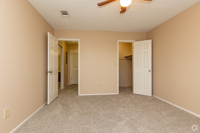 1HAB, 1BA - 785 ft² - Habitación