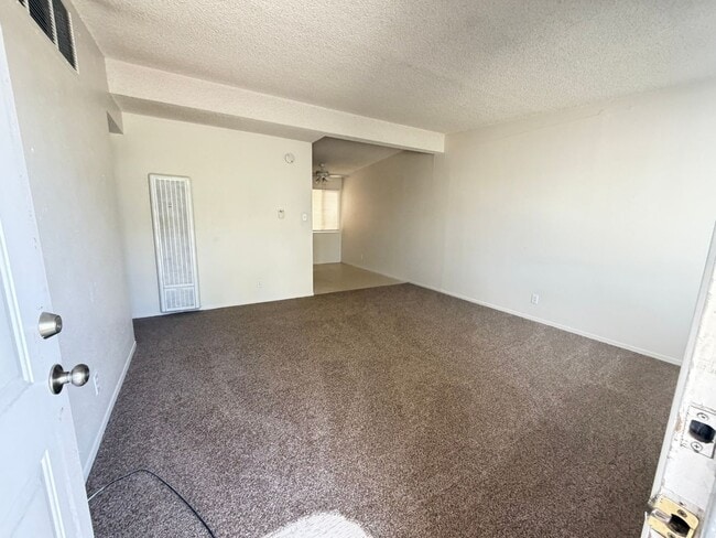 Photo - 246 Kashmir Ln