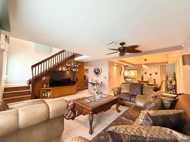 61 NW 110th Ave