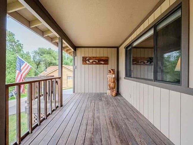 Photo - 3 bedroom, 2 bath home in Lake Wildwood, Penn Valley, CA 95946