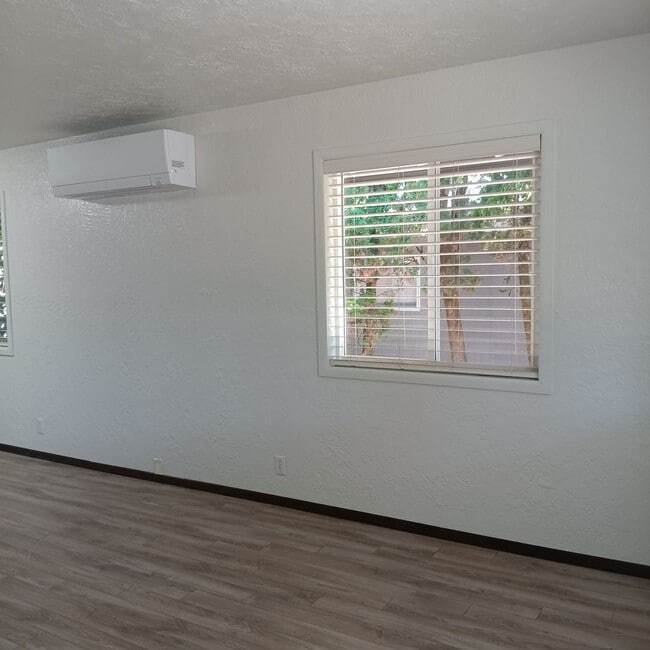 Photo - Best of Life!  Enjoy Home While Building Your Empire in Jefferson Oregon!