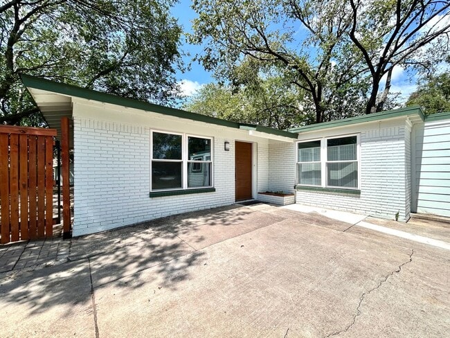 Photo - 2309 Devonshire Dr Apartamento Unidad A