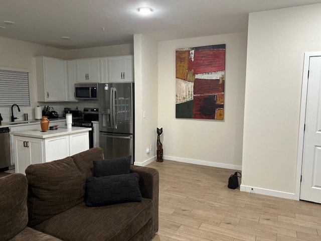 Photo - 2825 W Red Fox Rd