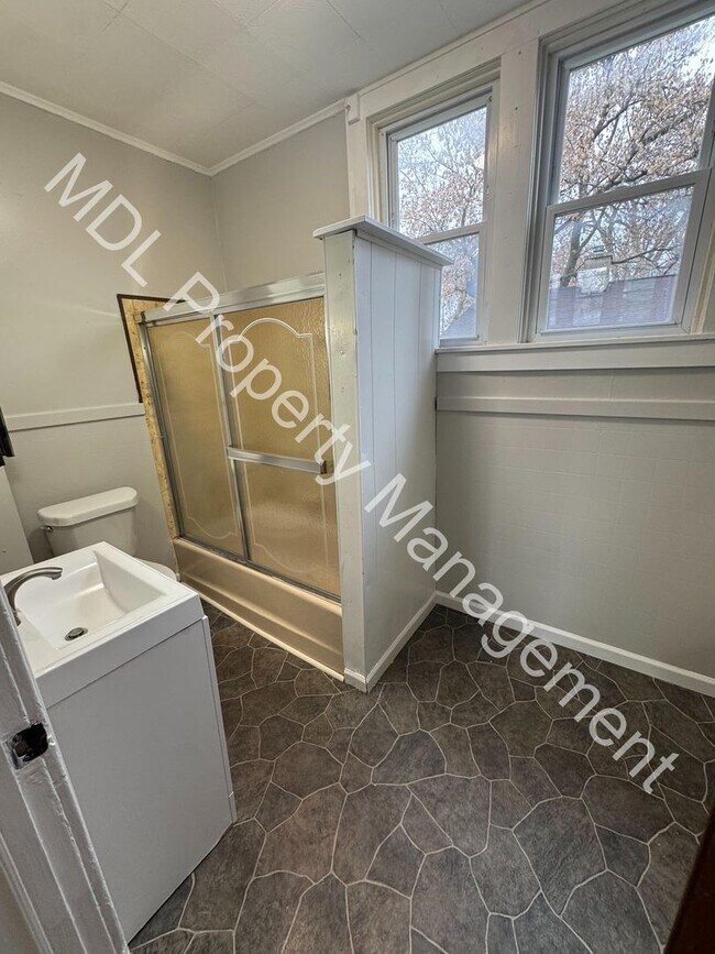 Photo - 3 Bedroom Home for Rent in Bay City