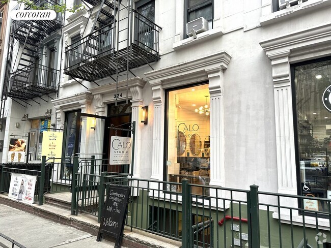 Building Photo - 324 W 47th St Rental