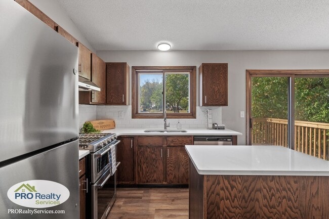 Photo - 4 Bedroom Home in Eagan