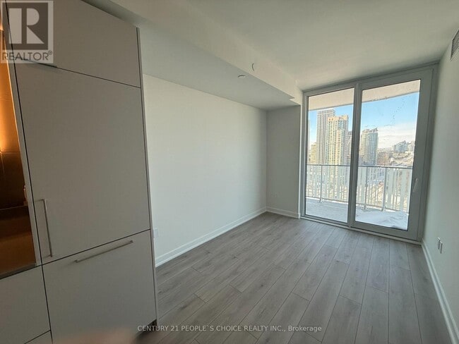 Photo - 1 Fairview Rd E Unit 1805