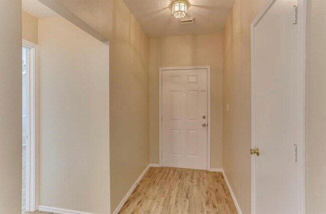 Photo - 9210 Rosewell Ct