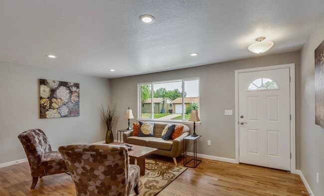 Photo - Modern 3 Bedroom 1 Bath Near Downtown Longmont!