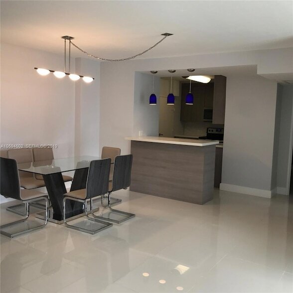 Photo - 3801 S Ocean Dr Unidad 10V