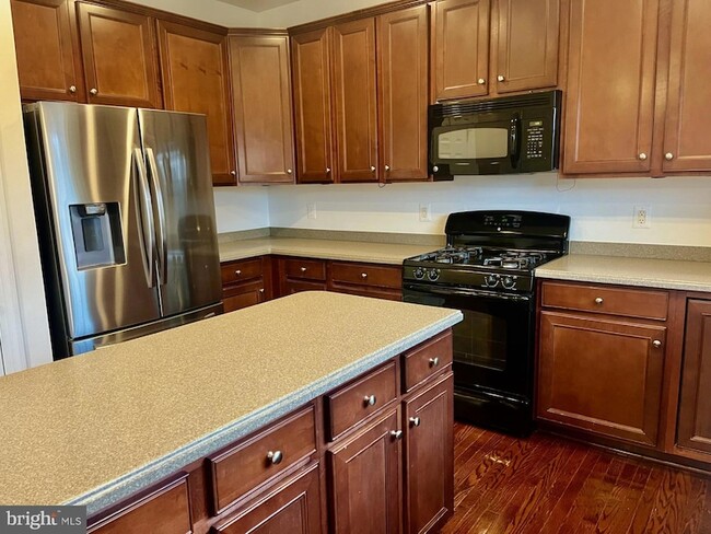 Photo - 6003 Popes Creek Pl