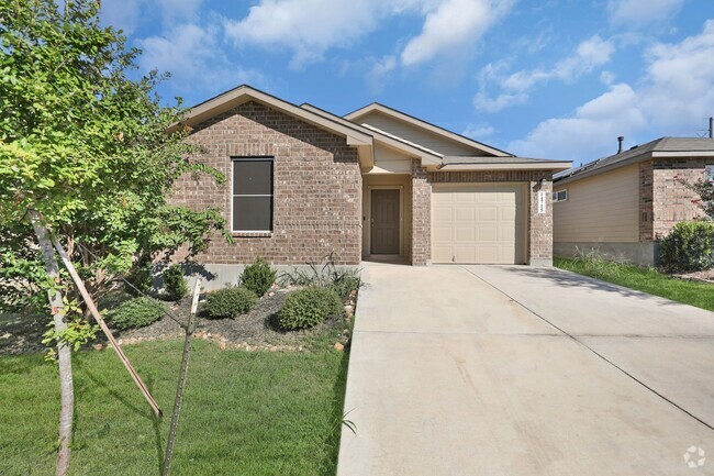 Building Photo - Redbird Ranch Rental