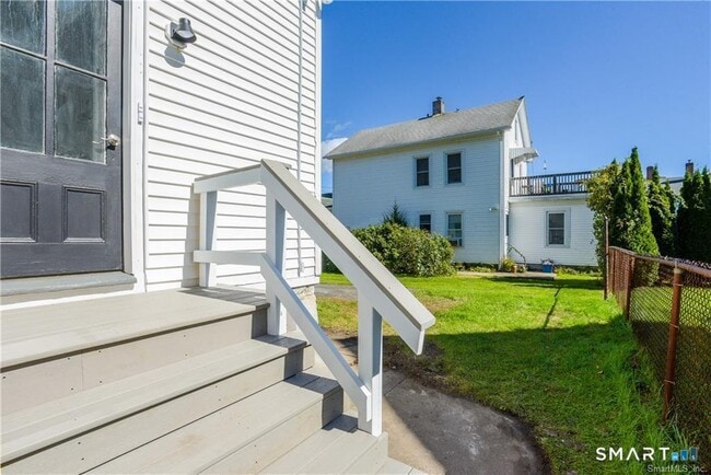 Photo - 21 Bayview Ave
