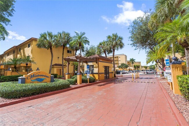 Building Photo - 14900 SW 82nd Terrace Unit 14-104