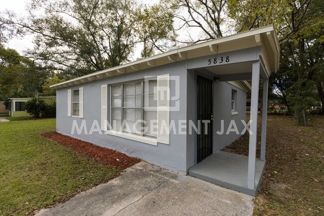 Photo - 5838 Abelia Rd