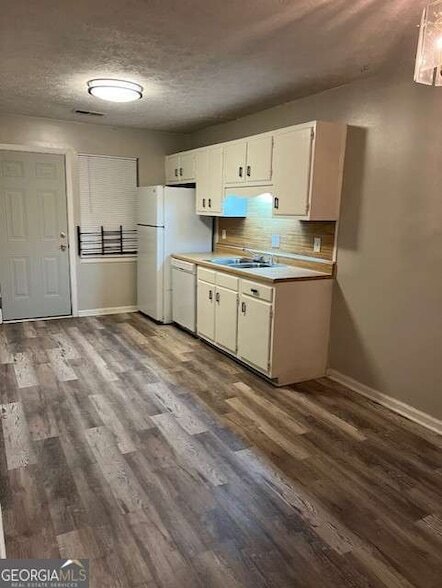 Photo - 192 Kimberly Way SW Unidad 192