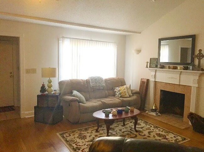 Photo - 1618 1st Ave