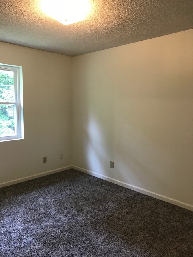 Photo - 199 Rockingham Rd Unit 8