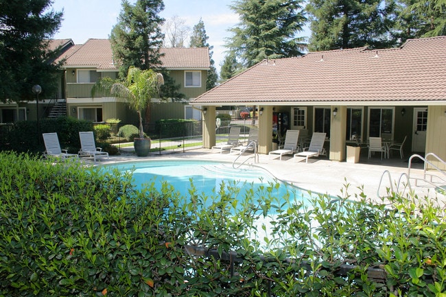 Sierra Meadows Apartments - Sierra Meadows Apartments